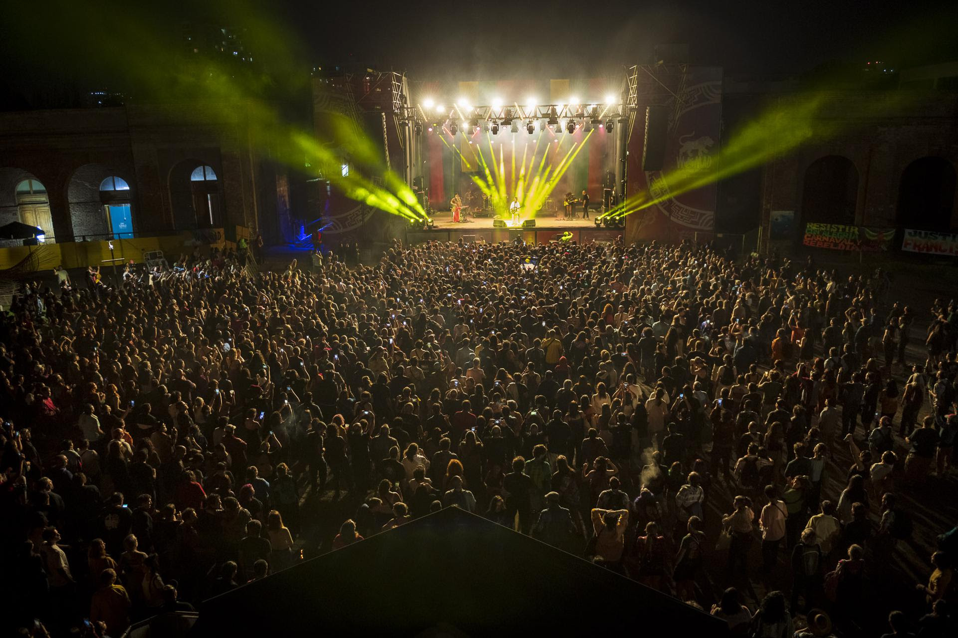 EVENTOS |  FESTIVAL WOMAD SE TOMA LA CAPITAL Y ESPERA AUMENTO DE PÚBLICO EN SEGUNDA JORNADA